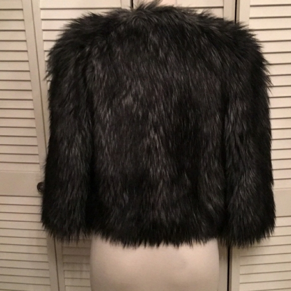 Michael Kors 3/4 Sleeve Cropped Faux Fur Jacket - Picture 2 of 3